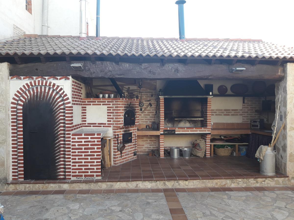 Casa Rural La Casa De Las Manuelas Horcajo de las Torres Exteriér fotografie